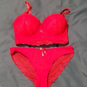 Bra and panty set